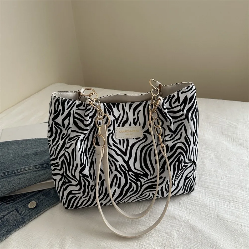 Γυναικεία Τσάντα Ώμου από PU Δέρμα με Animal Print - Image 2