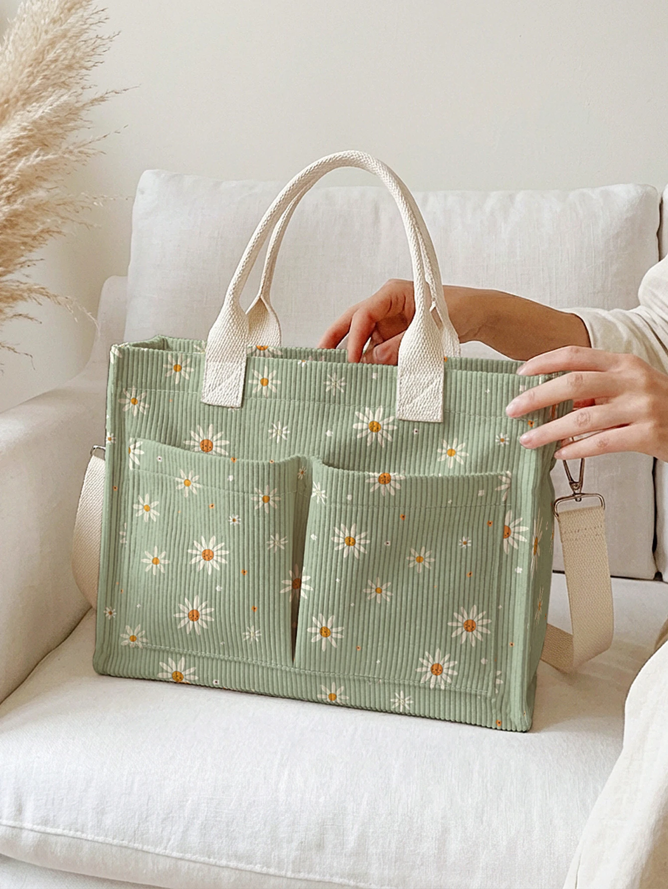 Κοτλέ Tote Τσάντα με Σχέδιο Sage Green Daisy - Image 5